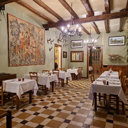 Hotel De L'abbaye De Longpont