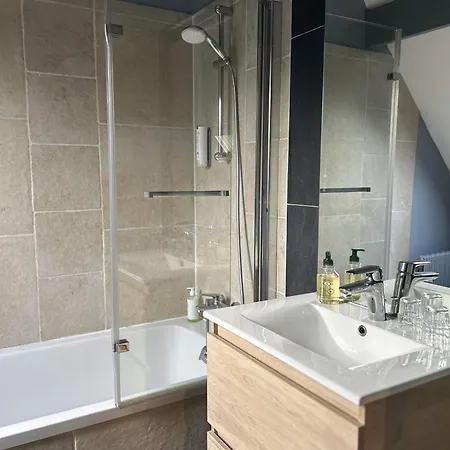 Hotell De L'abbaye De Longpont