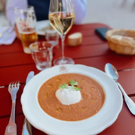 De L'abbaye De Hotell 3*