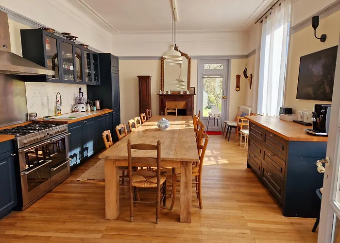 Hotel De L'abbaye De Longpont